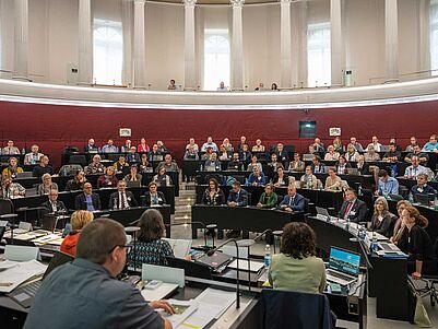 Das Parlament sucht 29 neue Mitglieder