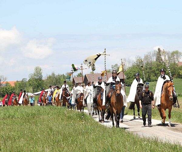Auffahrtsumritte: Wenn sich die Kirche auf den Weg macht